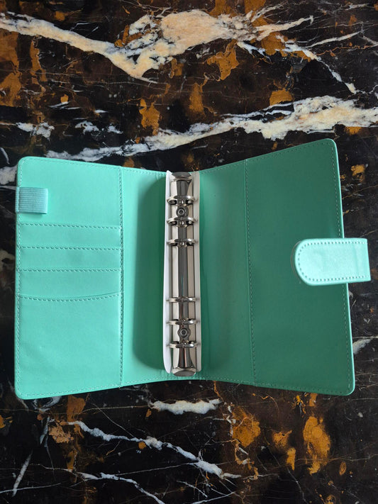 Classeur A6 vert à anneaux pour enveloppes budget